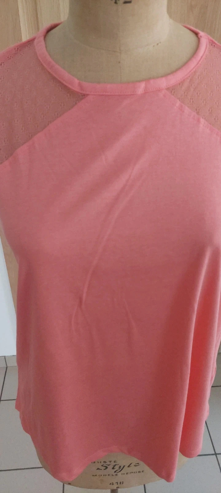 Top sans manches corail UP2 Fashion - Taille M - Neuf avec etiquette – photo 2